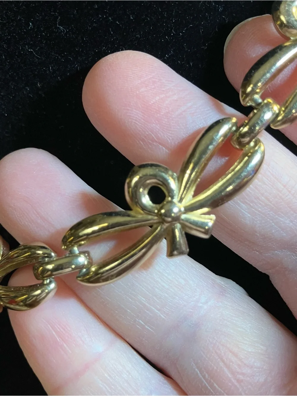 Vintage Monet Signed Openwork Bow Gold Tone Collar Necklace Coquette